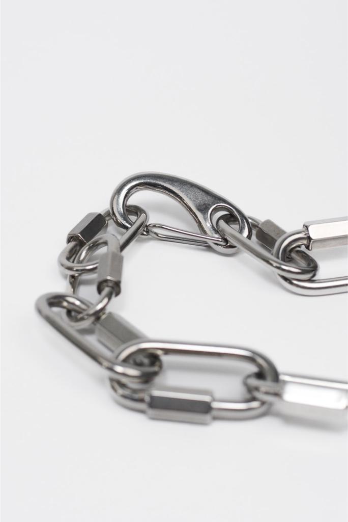 CHAIN NECKLESS
