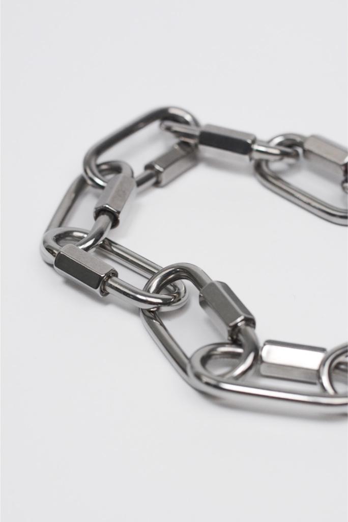 CHAIN NECKLESS