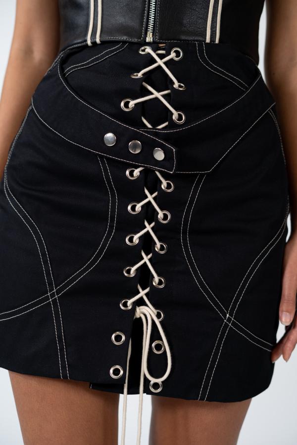 CURVED SEAM SKIRT