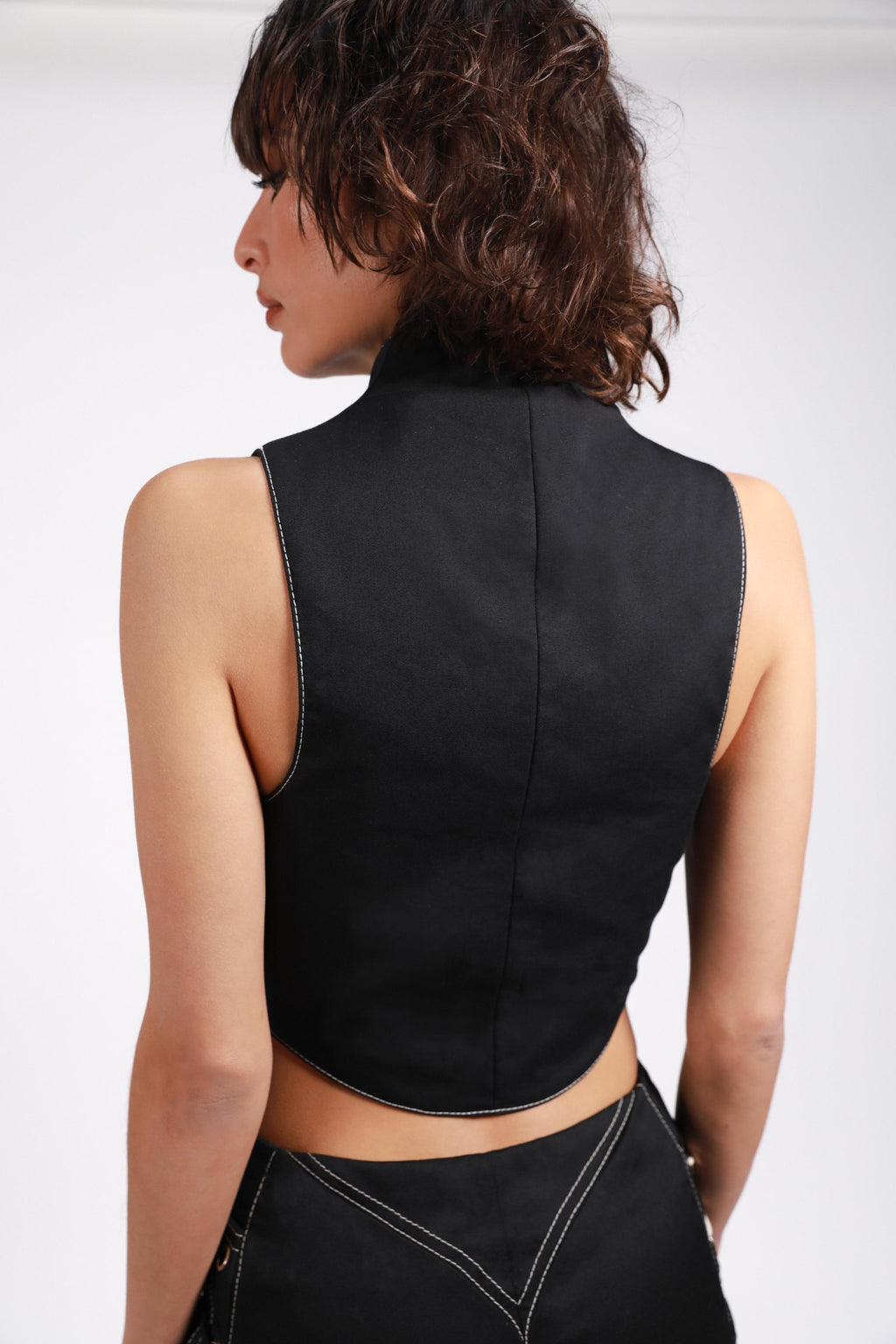 TWISTED CORSET SEAM TOP