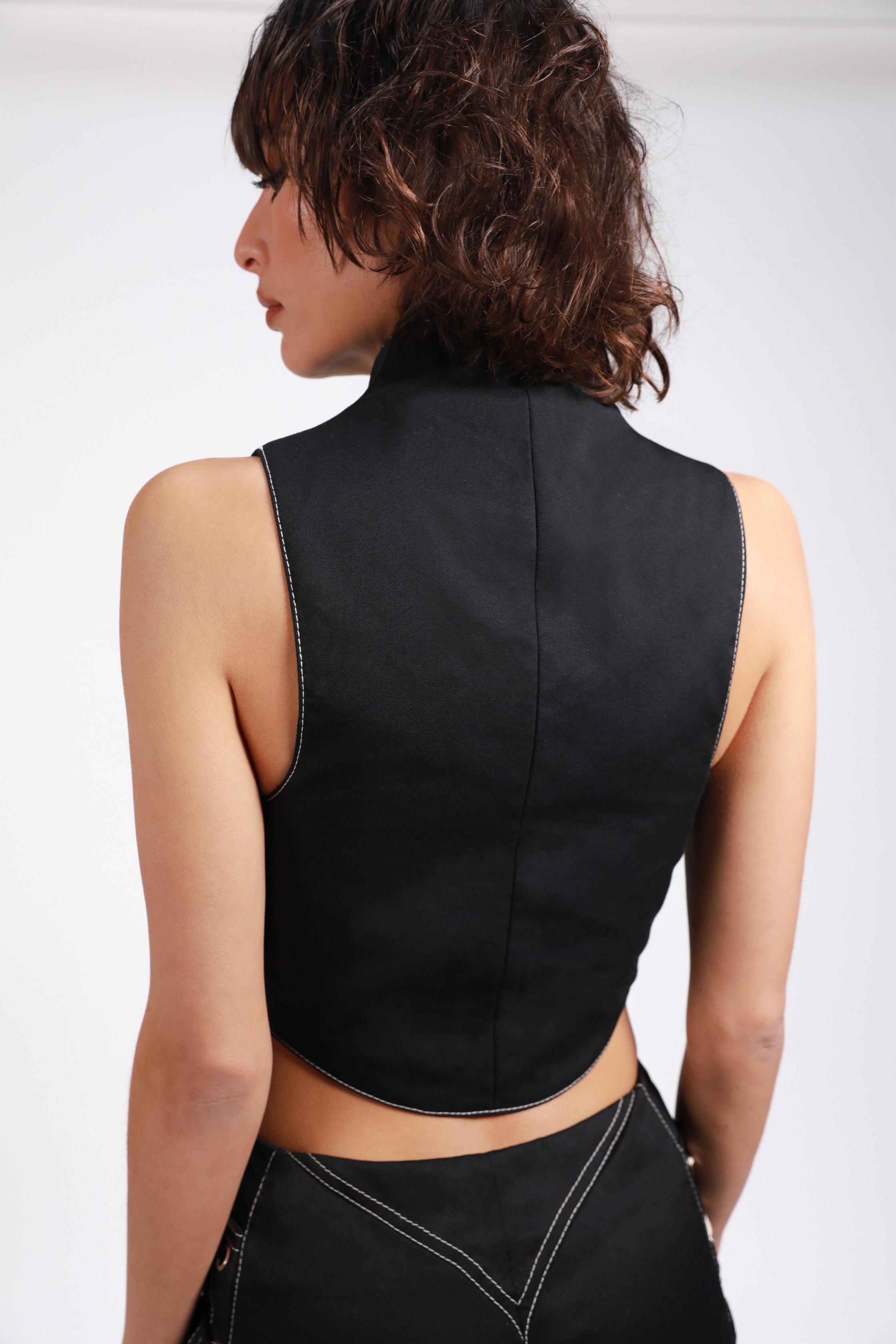 TWISTED CORSET SEAM TOP
