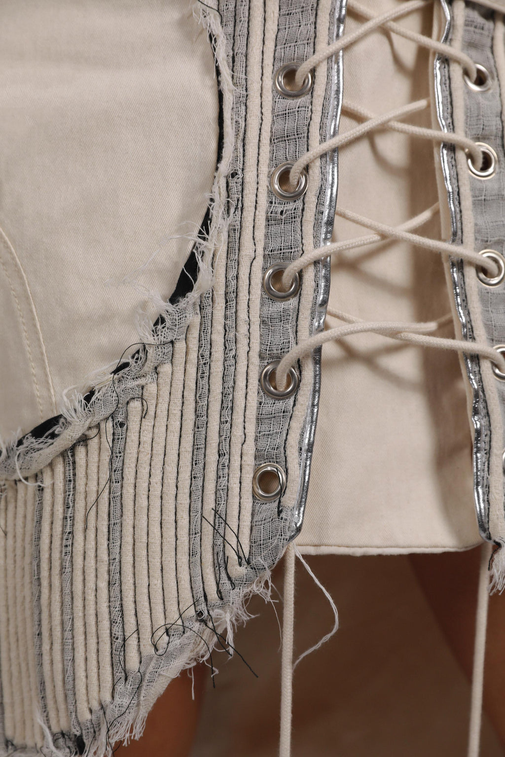 RIBBED STRINGS SKIRT