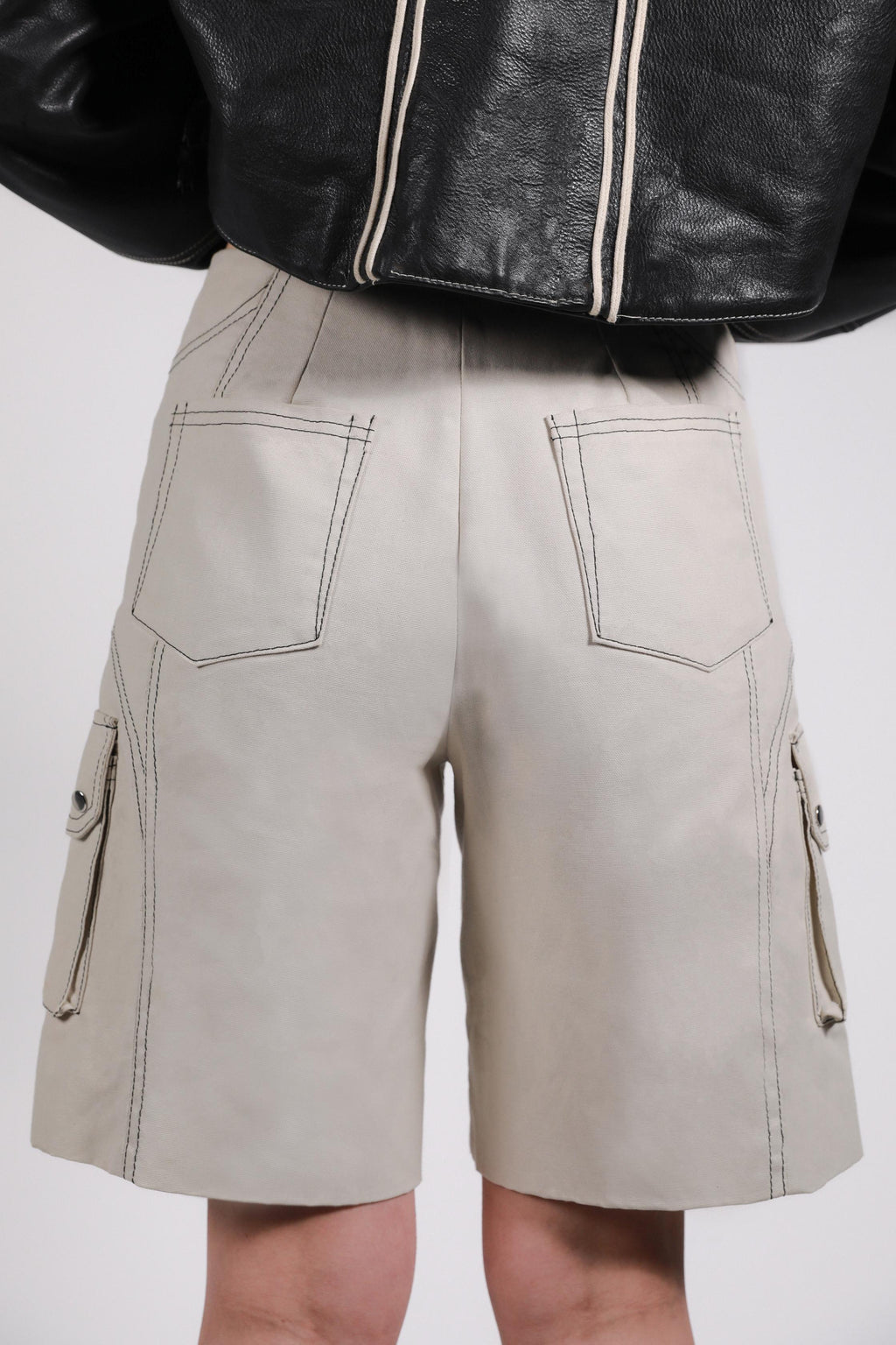 POCKET LINE SHORTS
