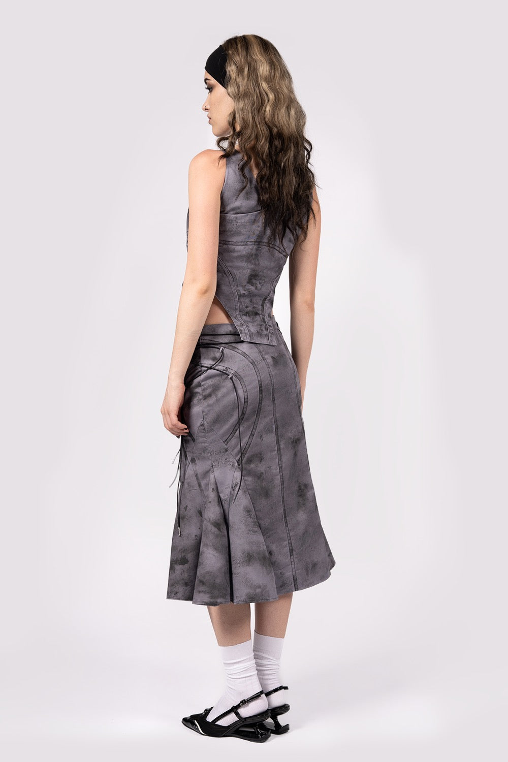 LACED TRUMPET SKIRT
