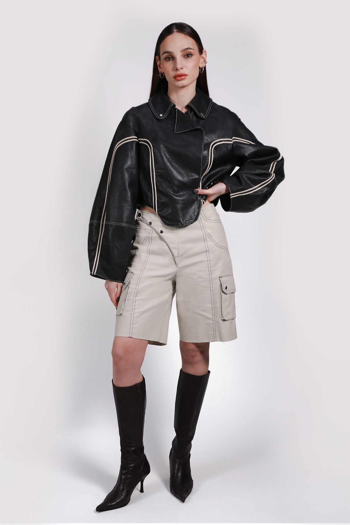 POCKET LINE SHORTS