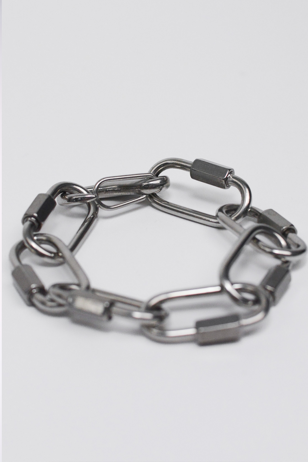CHAIN BRACELET