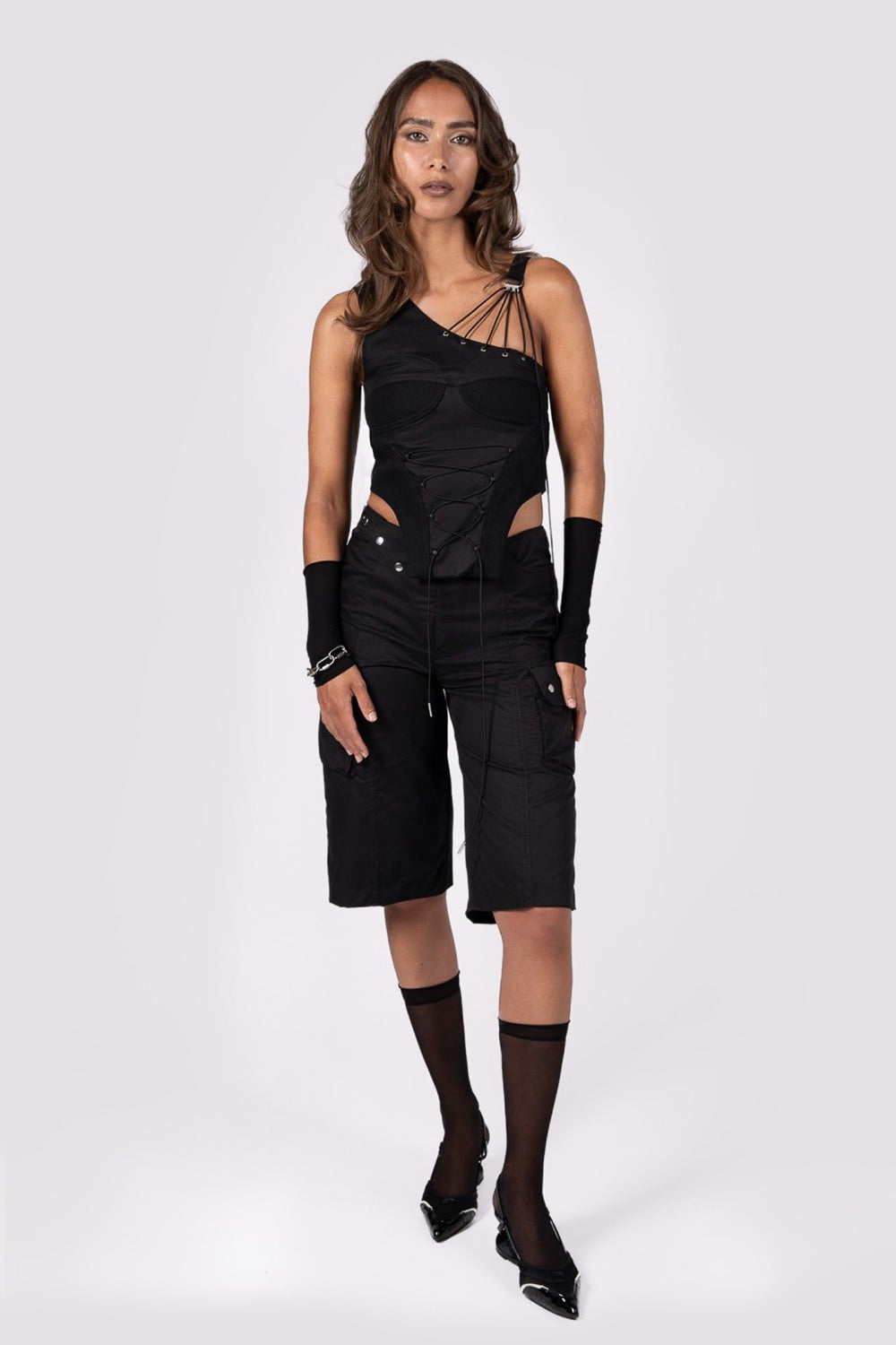 LONG POCKET LINE SHORTS