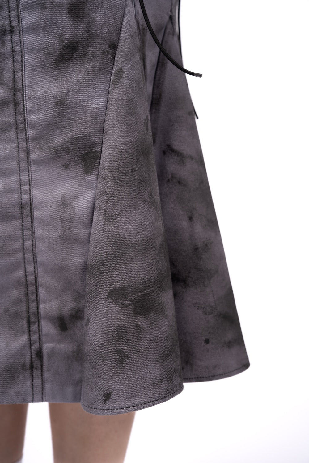 LACED TRUMPET SKIRT