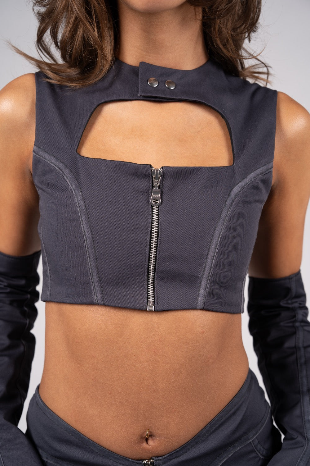 DISTRESSED CROP TOP